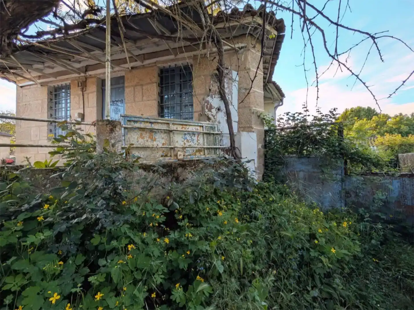 Exterior view of Flat for sale in Monterrei  with Private garden and Balcony