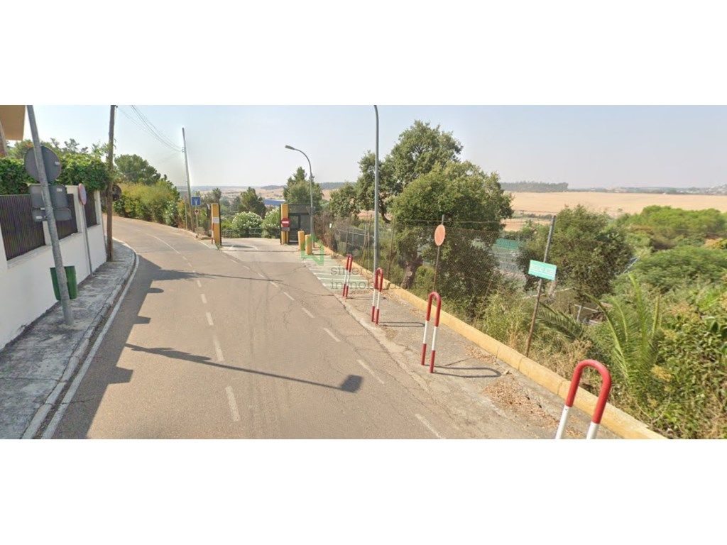 Vista exterior de Casa o xalet en venda en Badajoz Capital amb Aire condicionat, Calefacció i Jardí privat