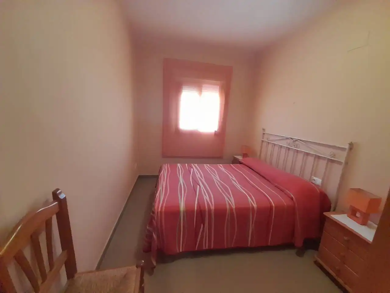 Habitación de Casa adosada en venta en Alborache