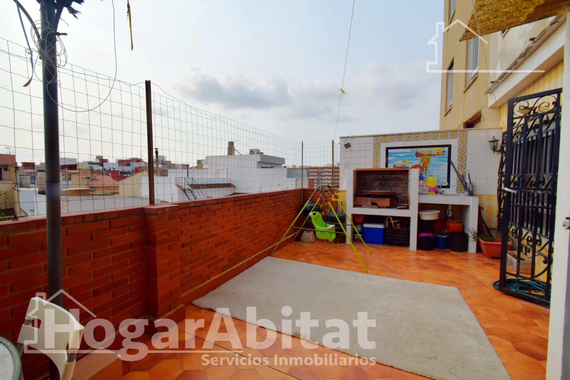 Terraza de Ático en venta en Catarroja con Terraza, Trastero y Balcón