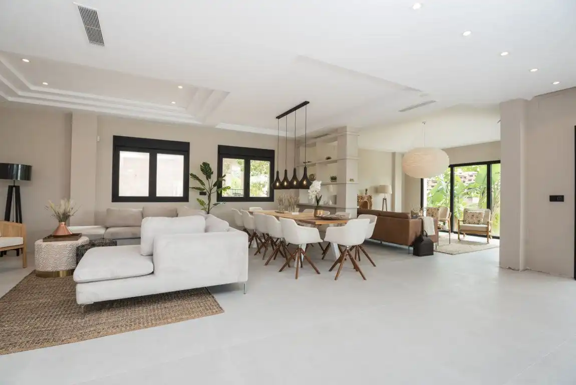 Casa con piscina en venta en Elviria - Cabopino, imagen 2