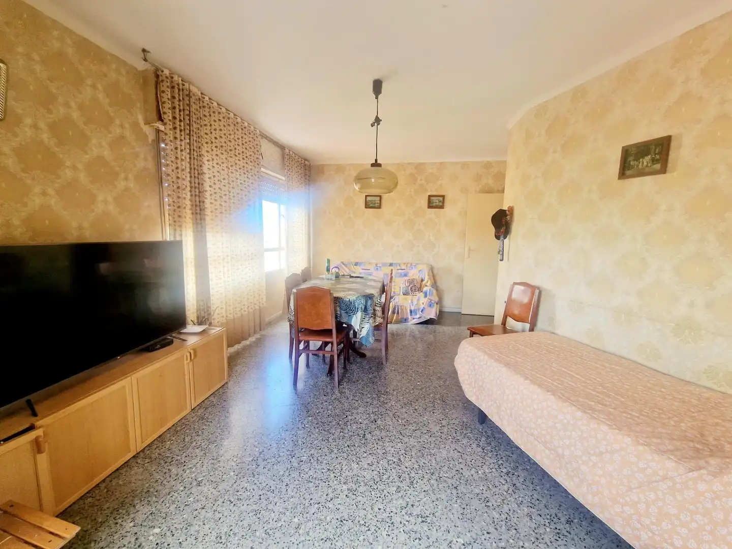 Sala de estar de Piso en venta en Águilas con Balcón