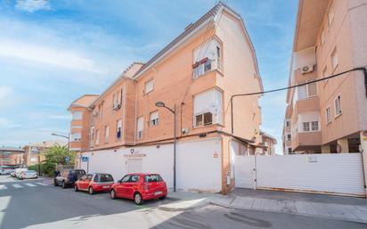 Vista exterior de Dúplex en venda en Galapagar amb Calefacció, Terrassa i Forn