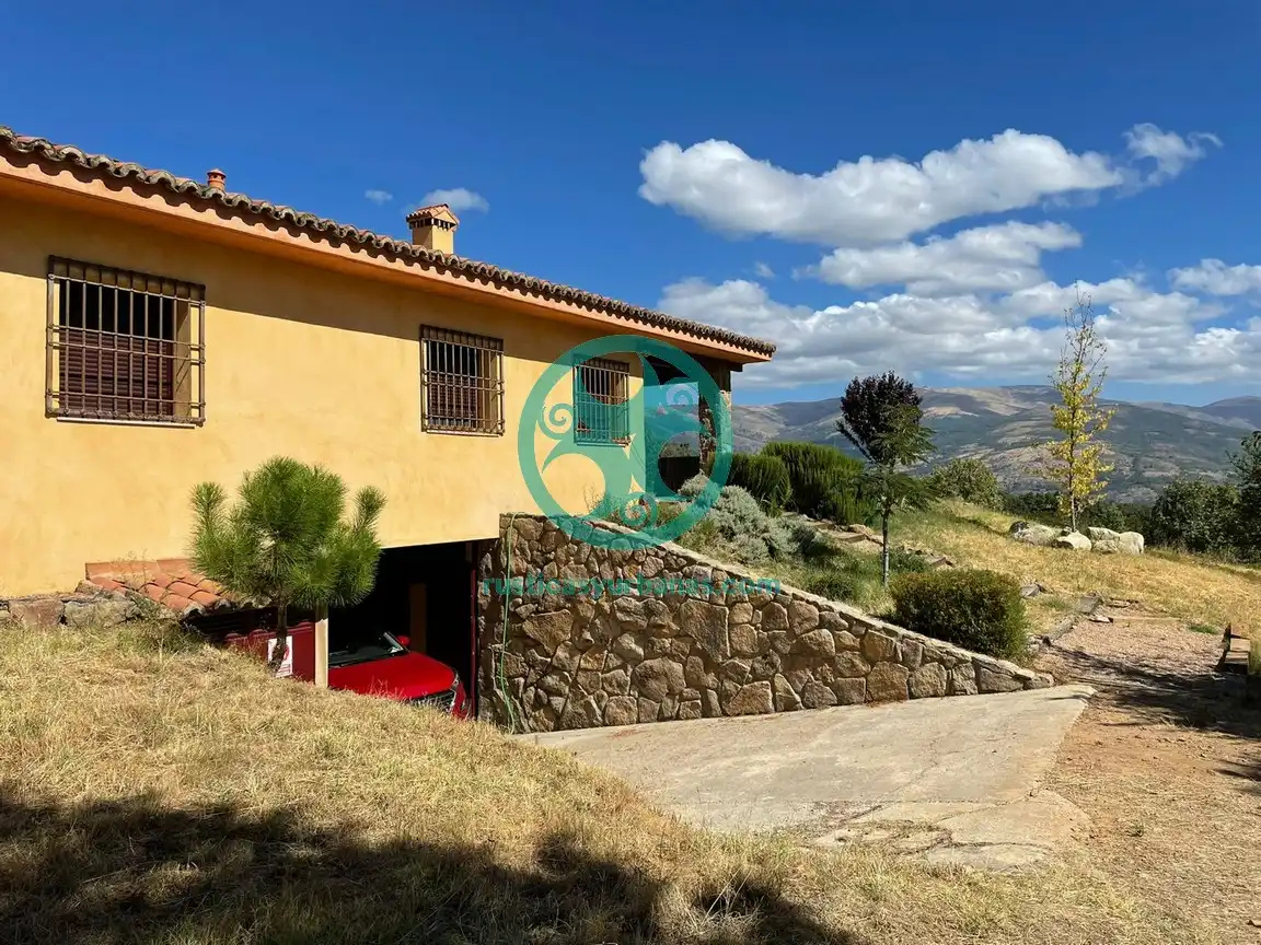 Vista exterior de Casa o chalet en venta en Jaraíz de la Vera