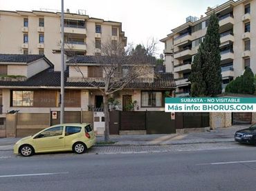 Piso con ascensor en venta en JOAN RIPOLL I TROBAT 21