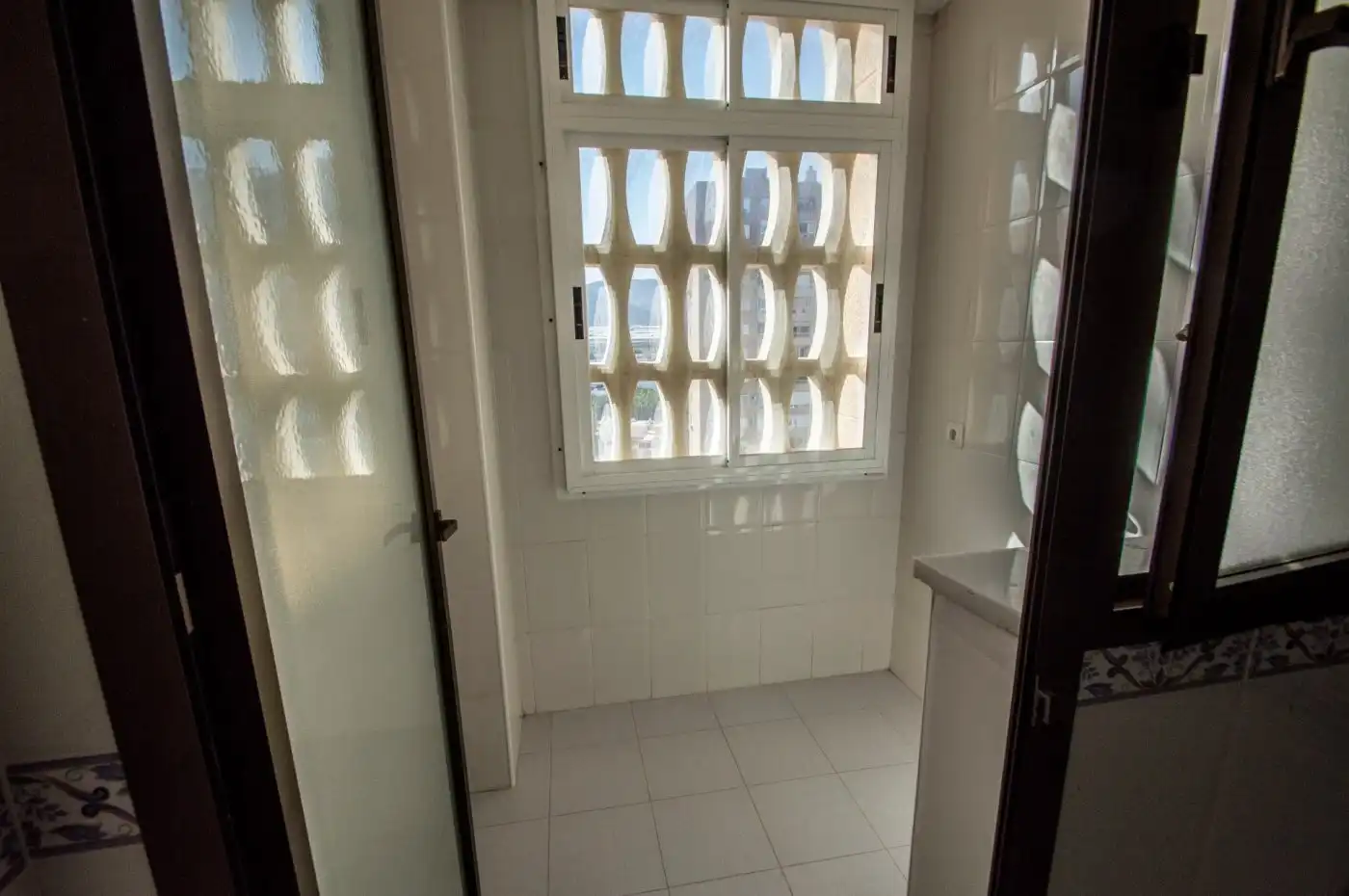Bathroom of Flat for rent in Roquetas de Mar  with Terrace and Community pool