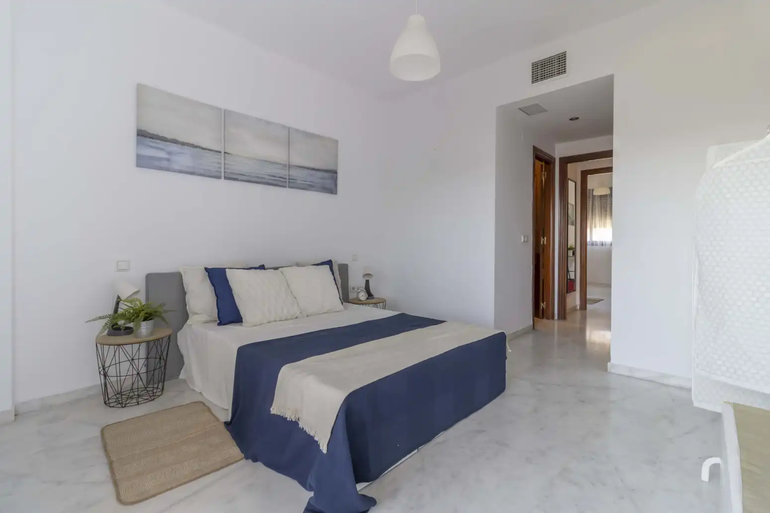 Schlafzimmer von Wohnung zum Verkauf in Mairena del Aljarafe mit Klimaanlage, Privatgarten und Terrasse