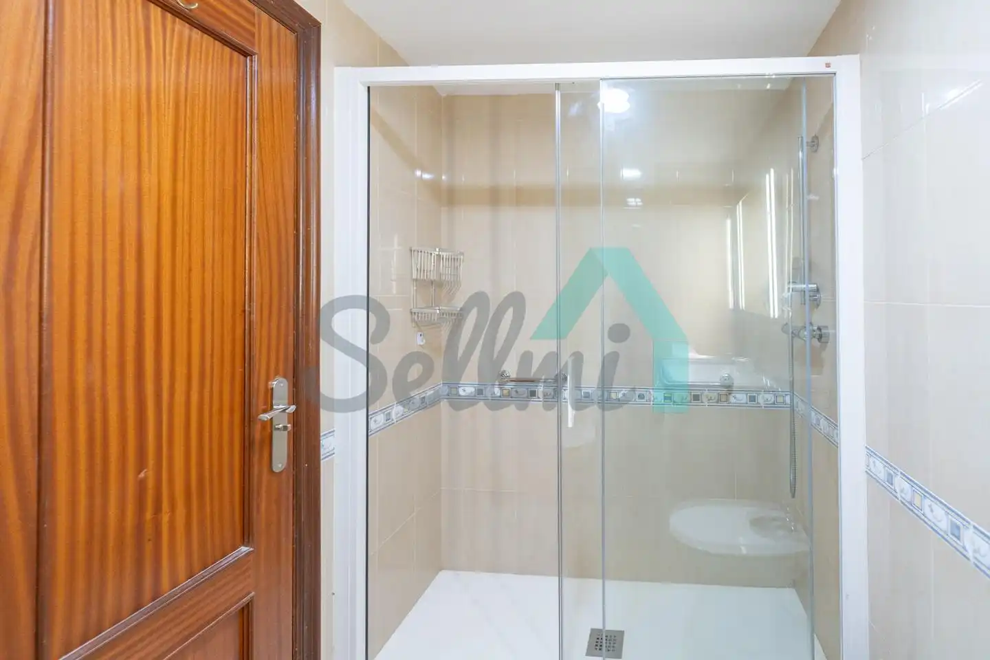 Bathroom of Ground floor for sale in Laviana  with Heating, Terrace and Storage room
