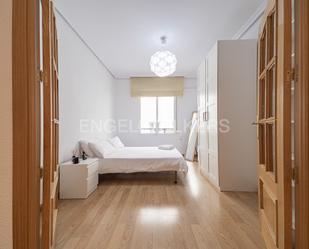 Dormitori de Apartament en venda en  Madrid Capital amb Aire condicionat i Calefacció