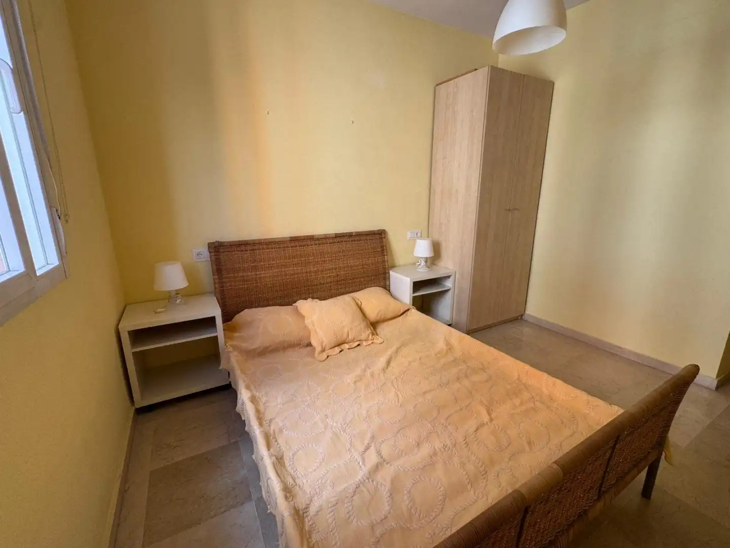 Habitación de Piso en venta en Sevilla con Aire acondicionado, Calefacción y Amueblado