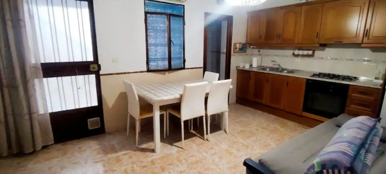 Cuina de Casa adosada en venda en Linares