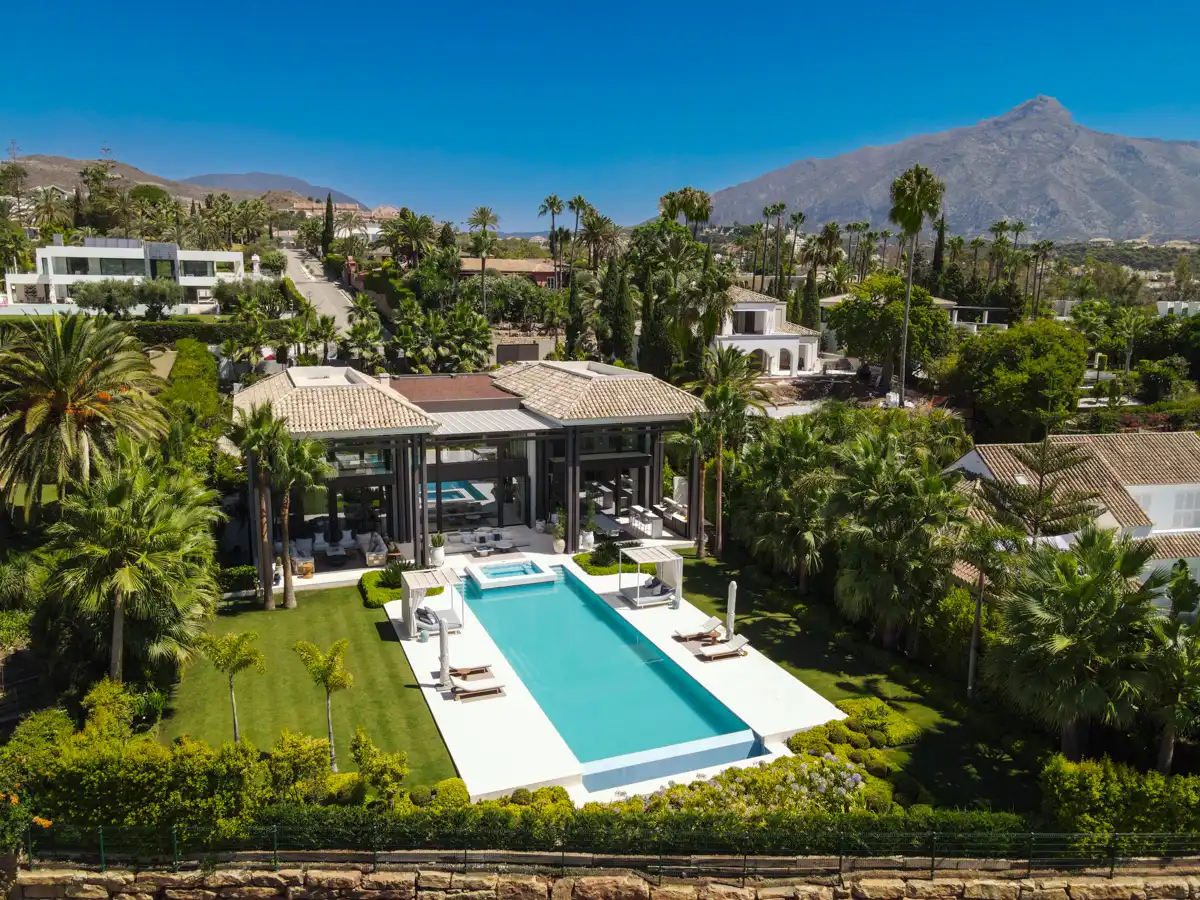 Chalet con terraza en venta en Nueva Andalucía, imagen 3