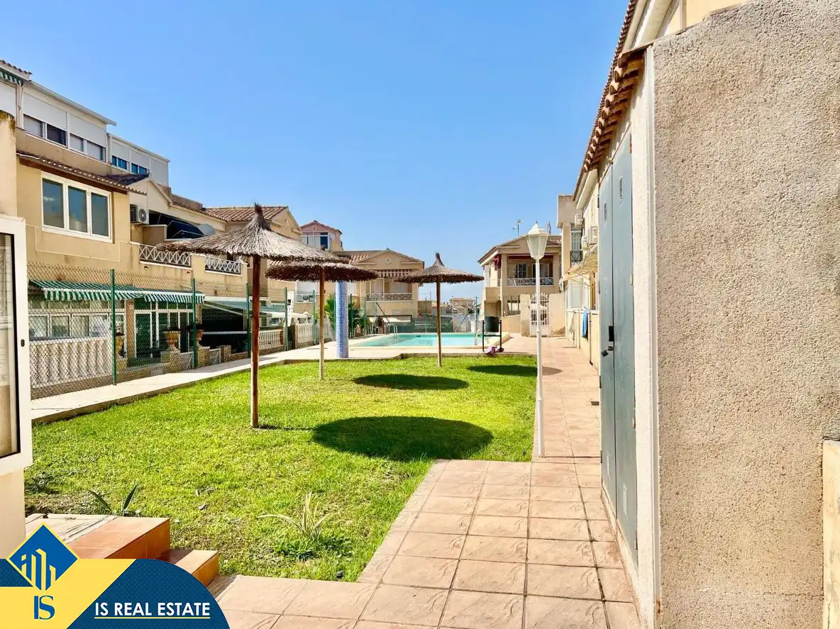 Bungalow with pool for sale in Centro, imagen 57