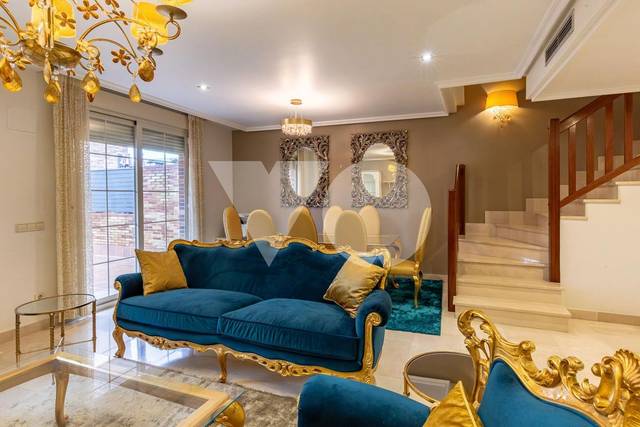 Casa adosada en Venta en Viñas Viejas