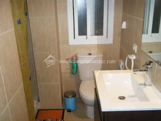Bany de Pis en venda en Cáceres amb Calefacció, Terrassa i Moblat