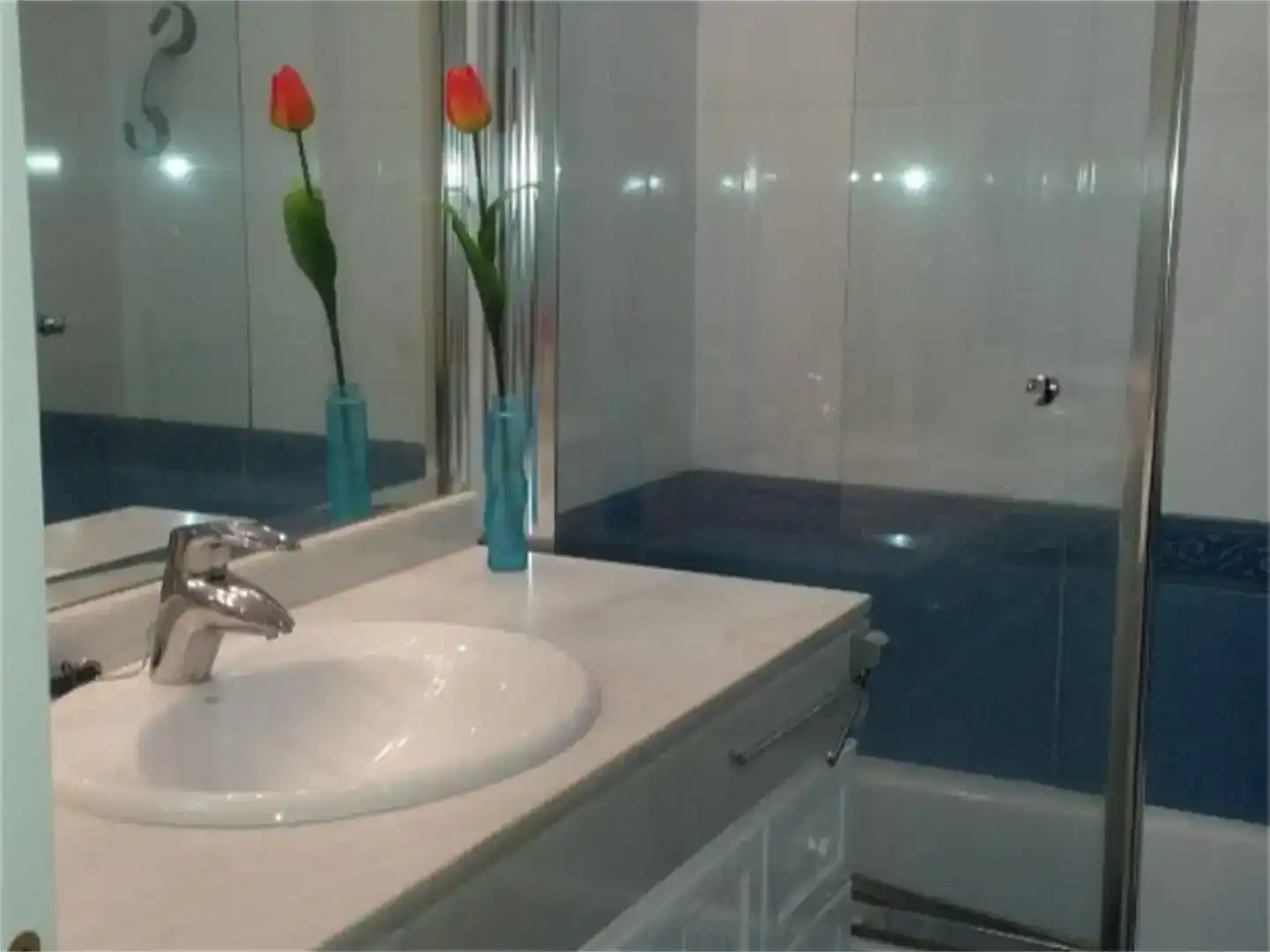 Bany de Pis en venda en Rota amb Aire condicionat i Piscina