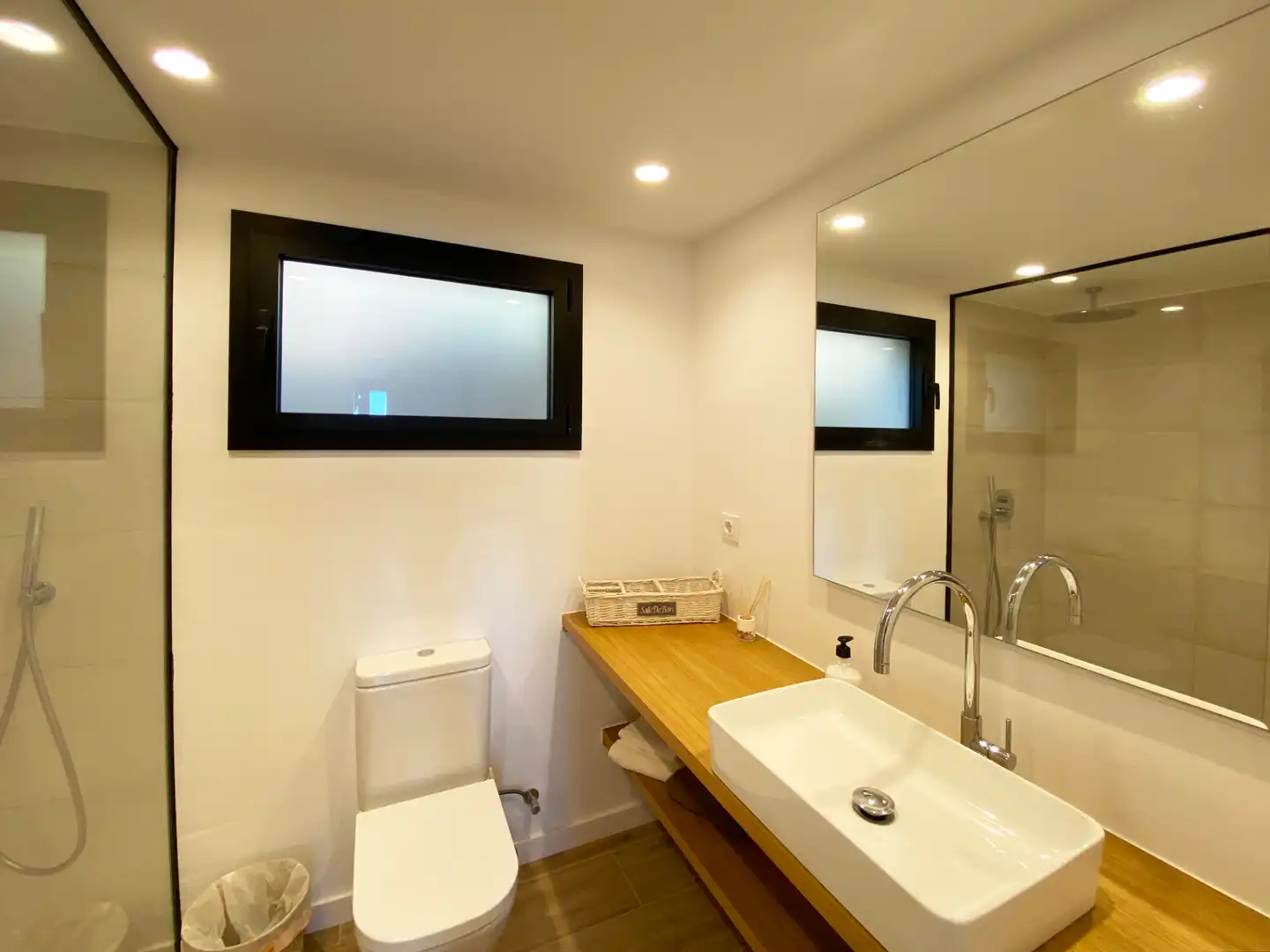 Terraced house with garden for sale in Carrer Medas, imagen 17