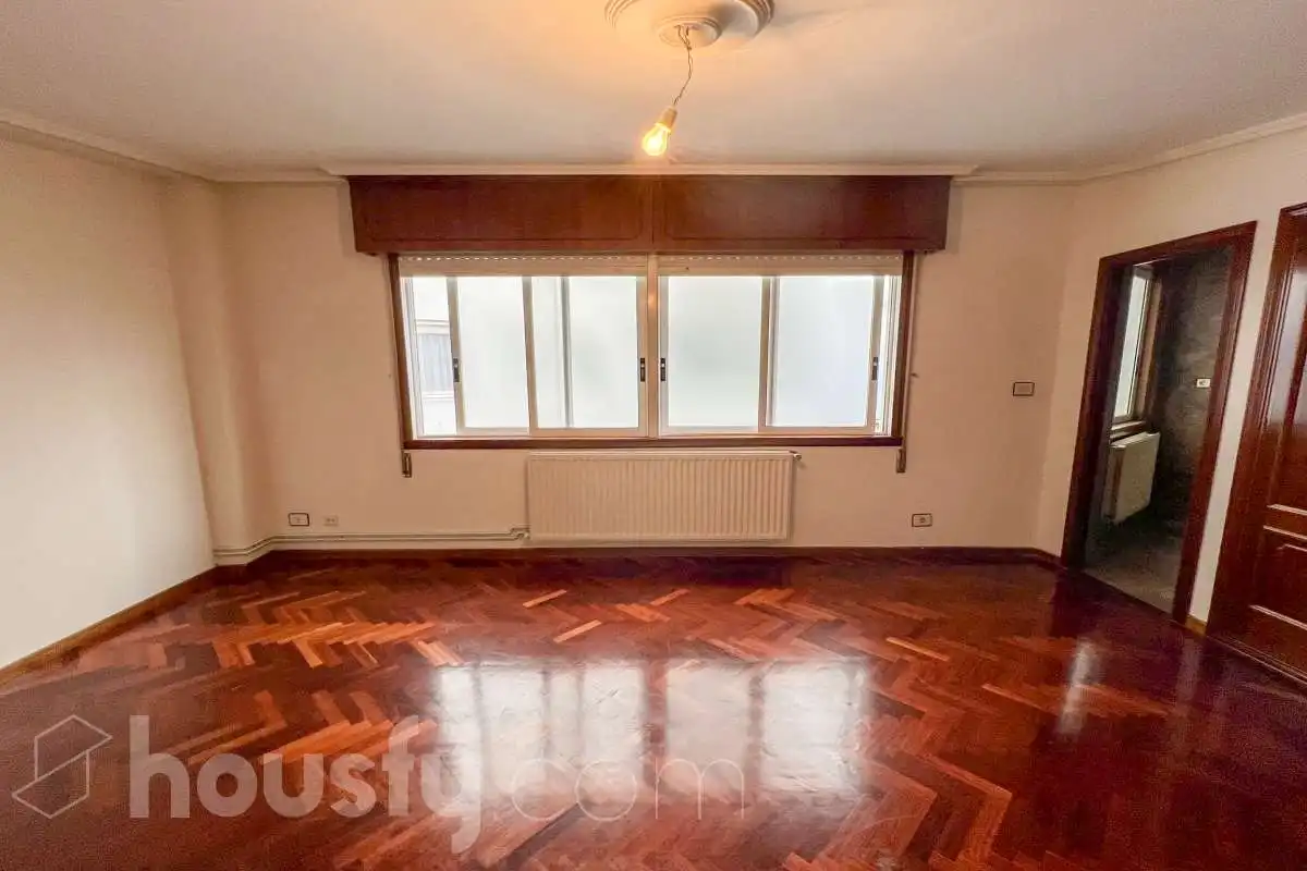 Dormitori de Pis en venda en Ferrol amb Aire condicionat, Calefacció i Parquet