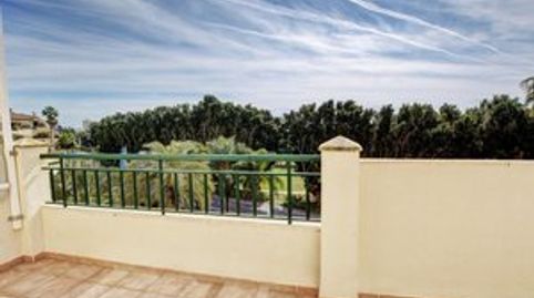 Foto 2 de Piso en venta en Cortijo Torrequebrada, Benalmádena
