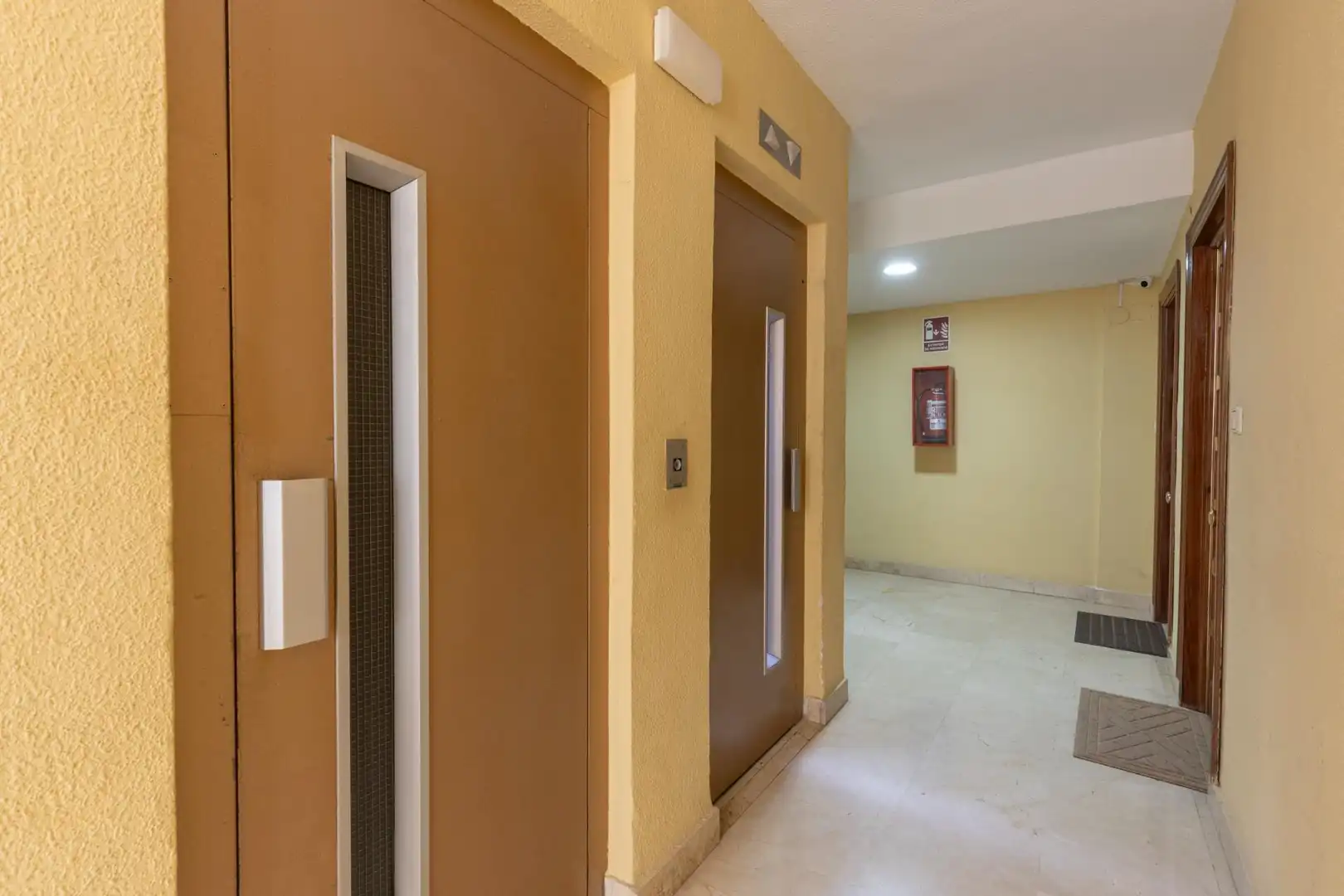 Ático en venta en Granada con Aire acondicionado, Calefacción y Terraza