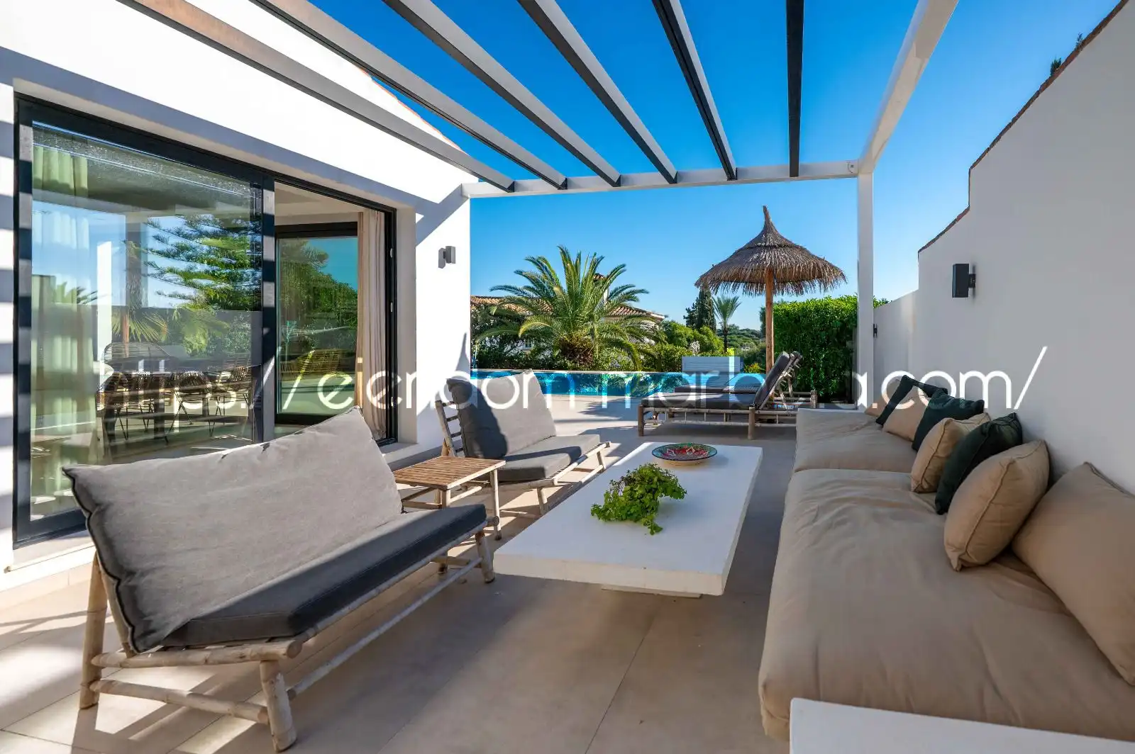 Detached house with pool for sale in Elviria - Cabopino, imagen 8