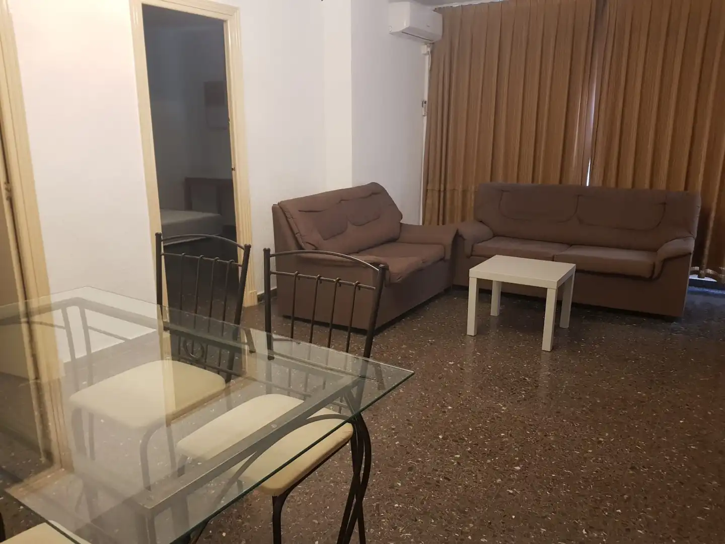 Sala d'estar de Pis de lloguer en Murcia amb Aire condicionat, Moblat i Forn