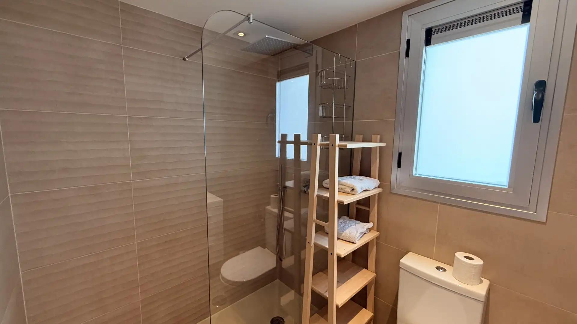 Bany de Apartament de lloguer en Marbella amb Aire condicionat, Calefacció i Terrassa