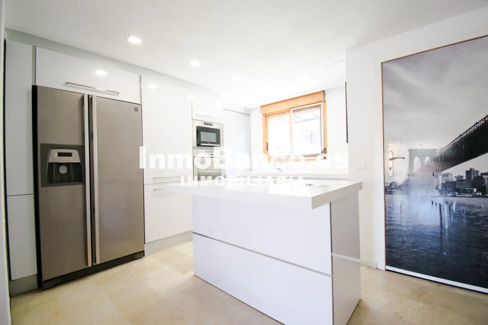 Cocina de Casa adosada de alquiler en Chiva con Aire acondicionado, Jardín privado y Terraza