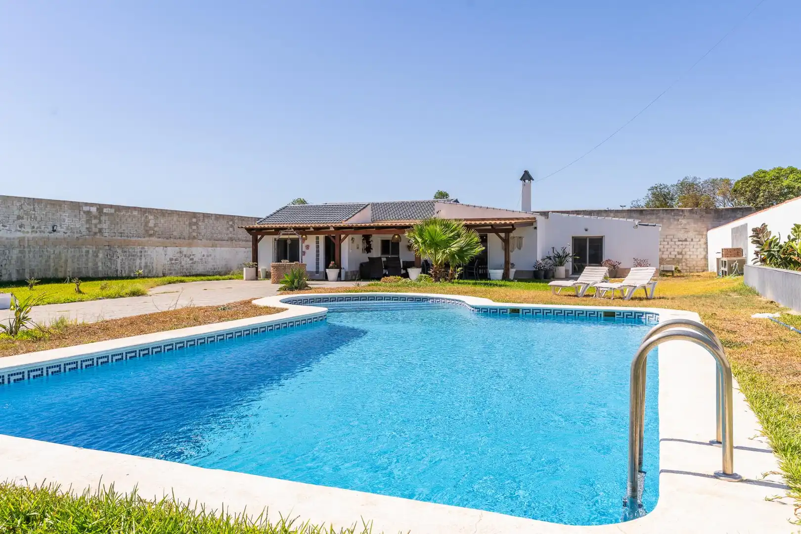 Villa con piscina in vendita a 7 Camino del Tilo, imagen 4