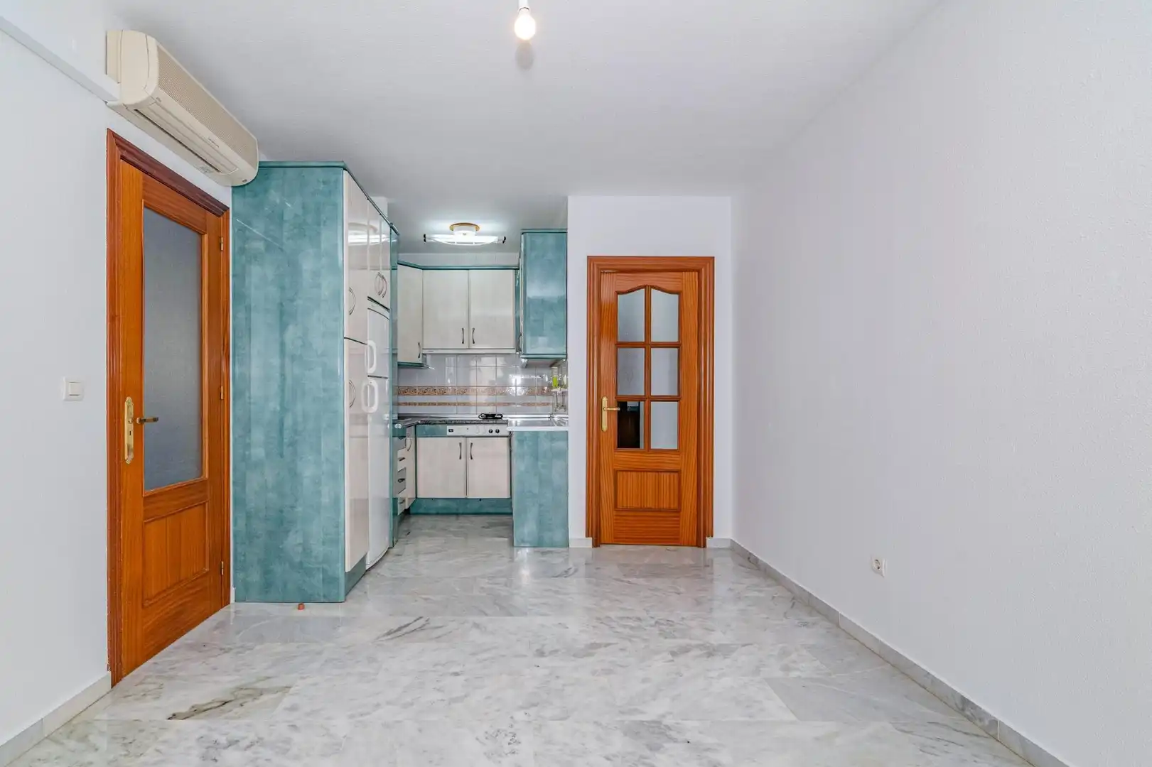 Cuina de Pis en venda en Salobreña amb Aire condicionat, Terrassa i Balcó