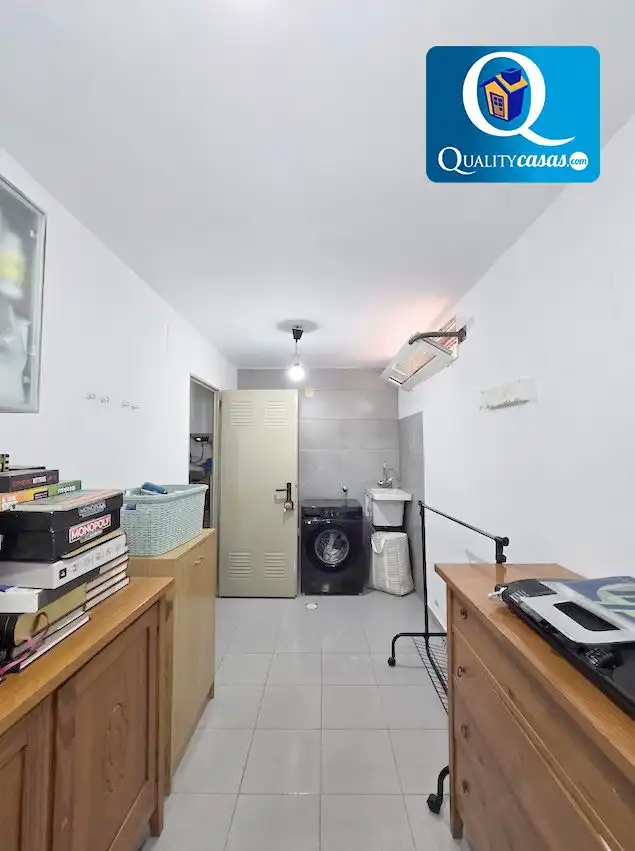 Dormitori de Casa o xalet en venda en Alicante / Alacant amb Aire condicionat, Terrassa i Piscina comunitària