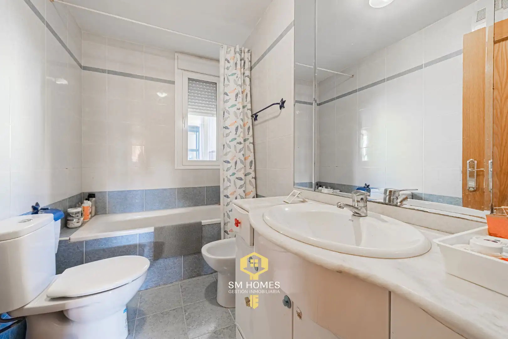 Bathroom of Flat for sale in Mejorada del Campo  with Air Conditioner, Heating and Storage room