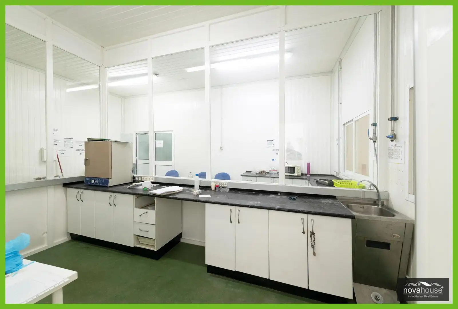 Cocina de Nave industrial en venta en Málaga
