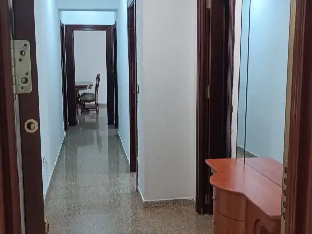 Wohnung zur Miete in  Granada Capital mit Balkon