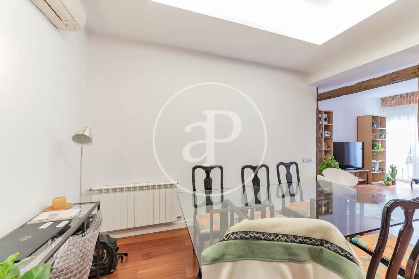 Flat for rent in C. de Calatrava, Palacio