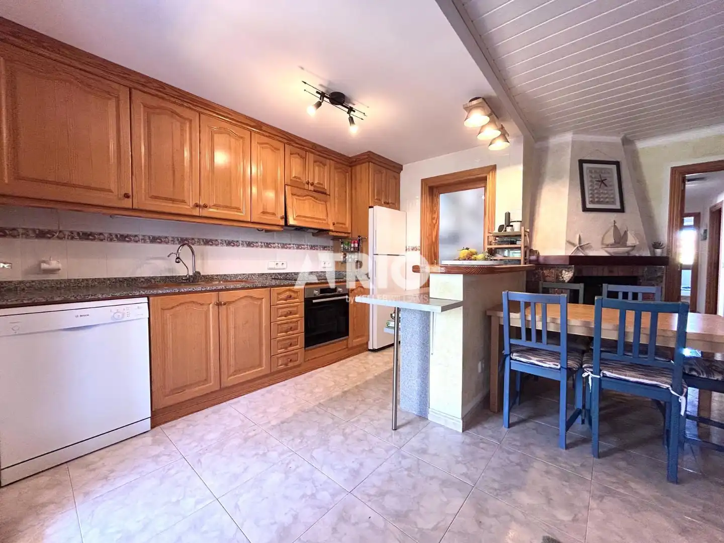 Küche von Wohnung zum Verkauf in Santa Margalida mit Klimaanlage, Privatgarten und Terrasse