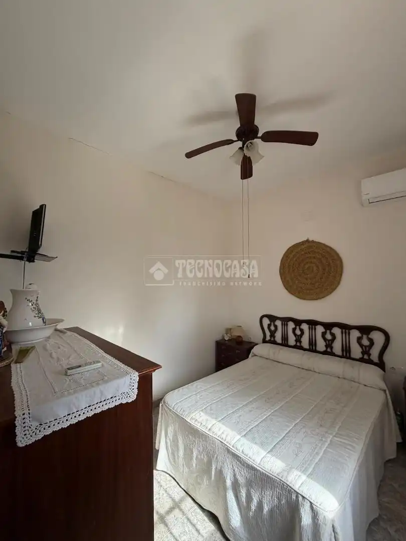 Schlafzimmer von Country house zum Verkauf in Utrera mit Klimaanlage und Heizung