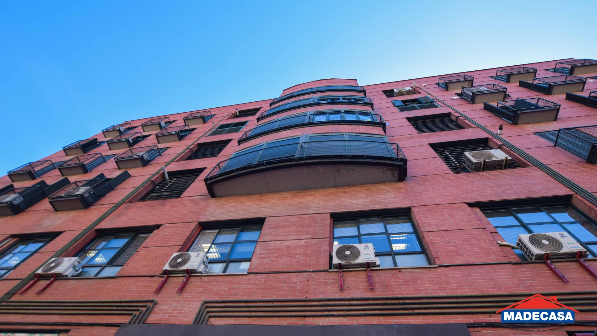 Vista exterior de Piso en venta en  Madrid Capital con Aire acondicionado, Calefacción y Balcón