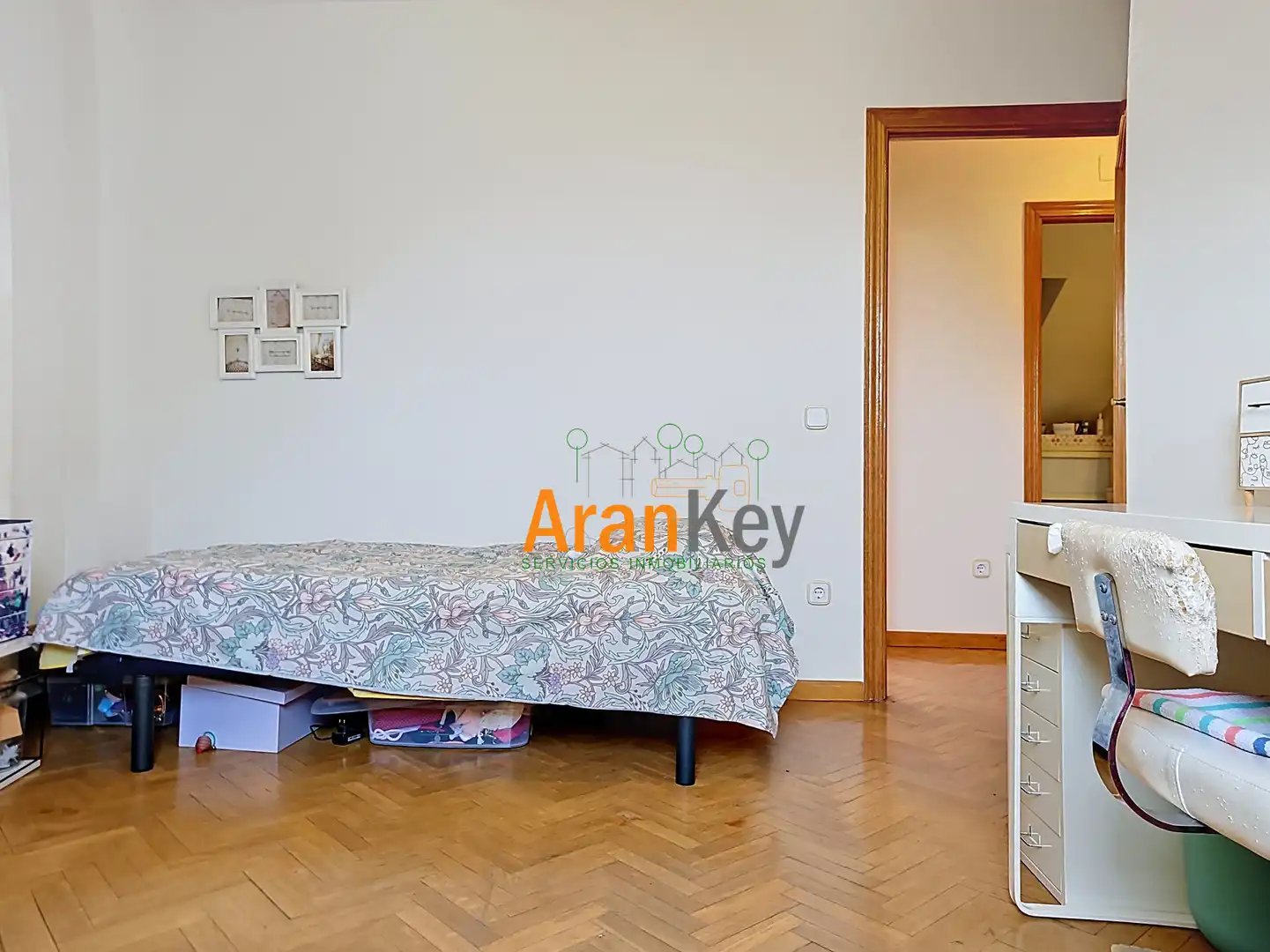 Bedroom of Flat for sale in Aranjuez  with Air Conditioner, Heating and Storage room