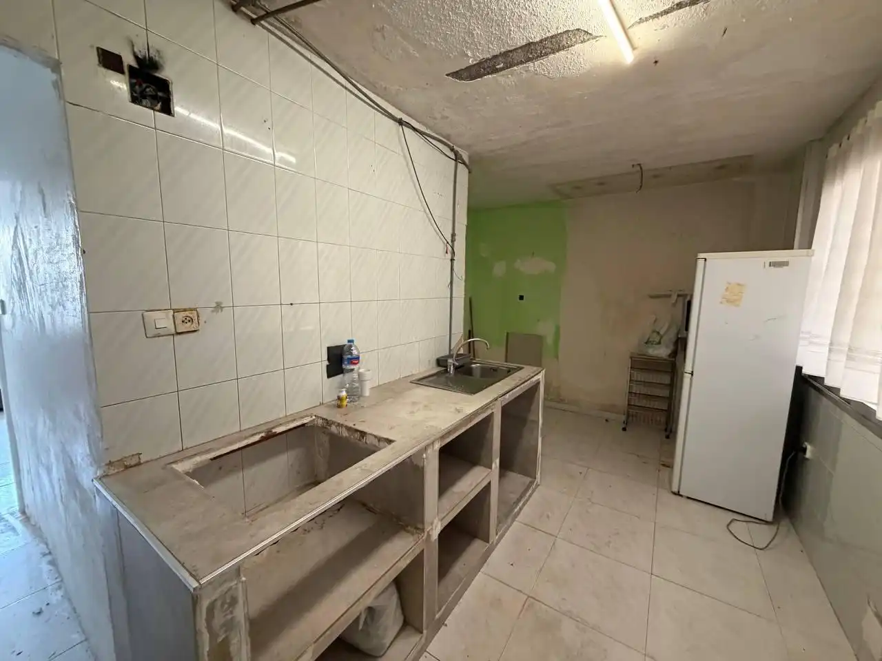 Cocina de Apartamento en venta en Alicante / Alacant con Alarma