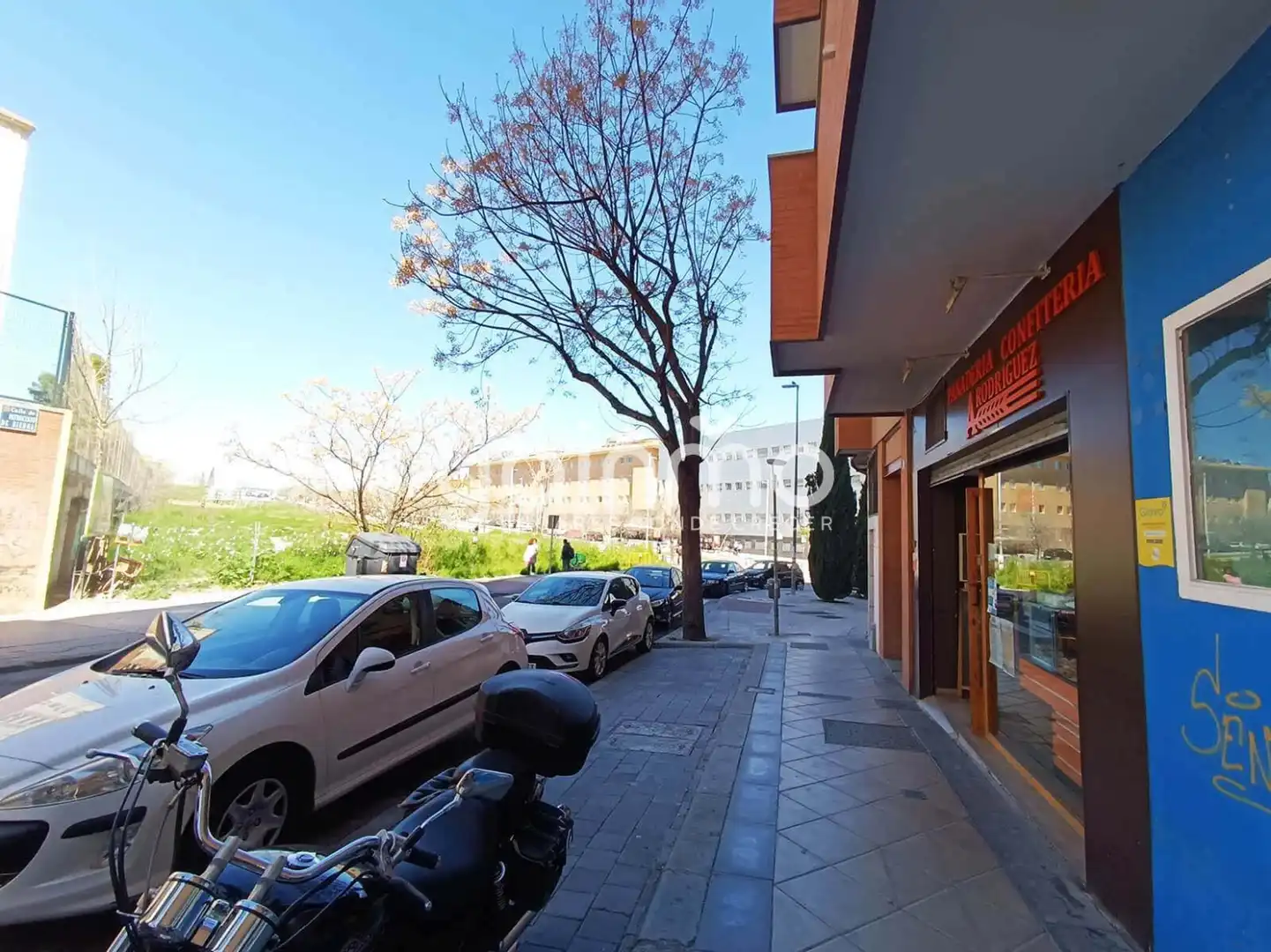 Vista exterior de Local de lloguer en Jaén