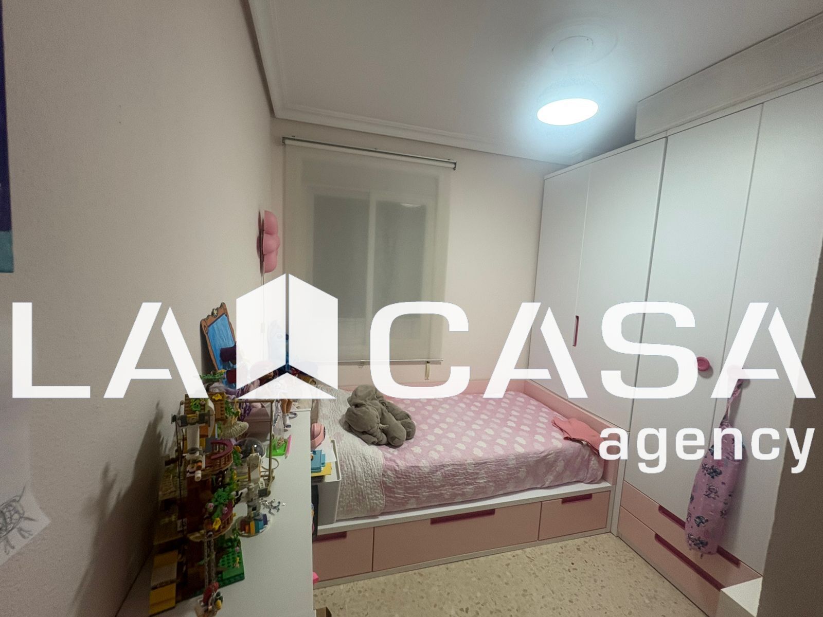 Pis en venda en Dos Hermanas amb Traster i Piscina