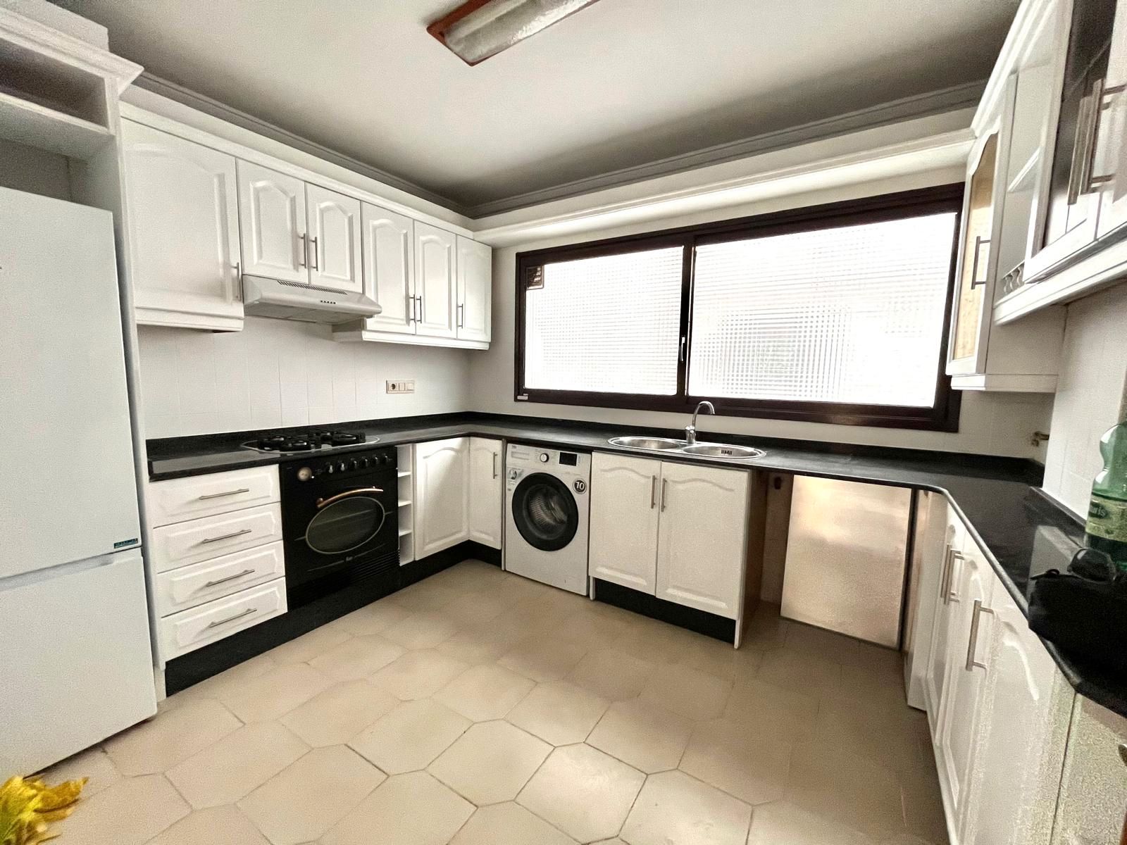 Cuina de Pis en venda en  Valencia Capital amb Aire condicionat, Parquet i Balcó