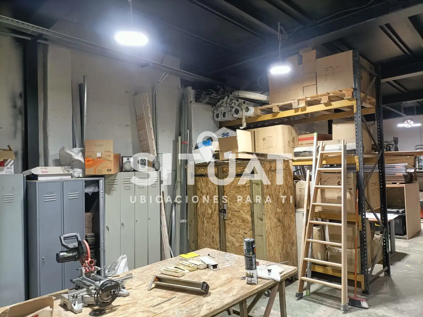 Nave industrial en venta en Sant Andreu de la Barca con Calefacción y Alarma