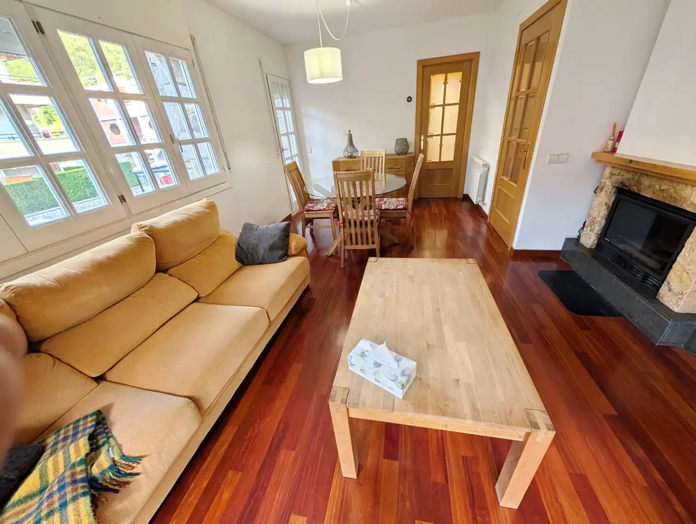 Sala d'estar de Apartament en venda en Camprodon amb Terrassa