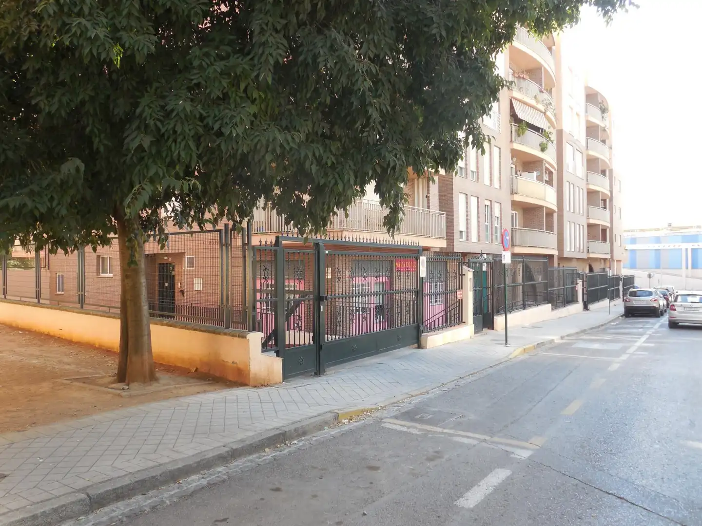 Vista exterior de Garaje en venta en Granada