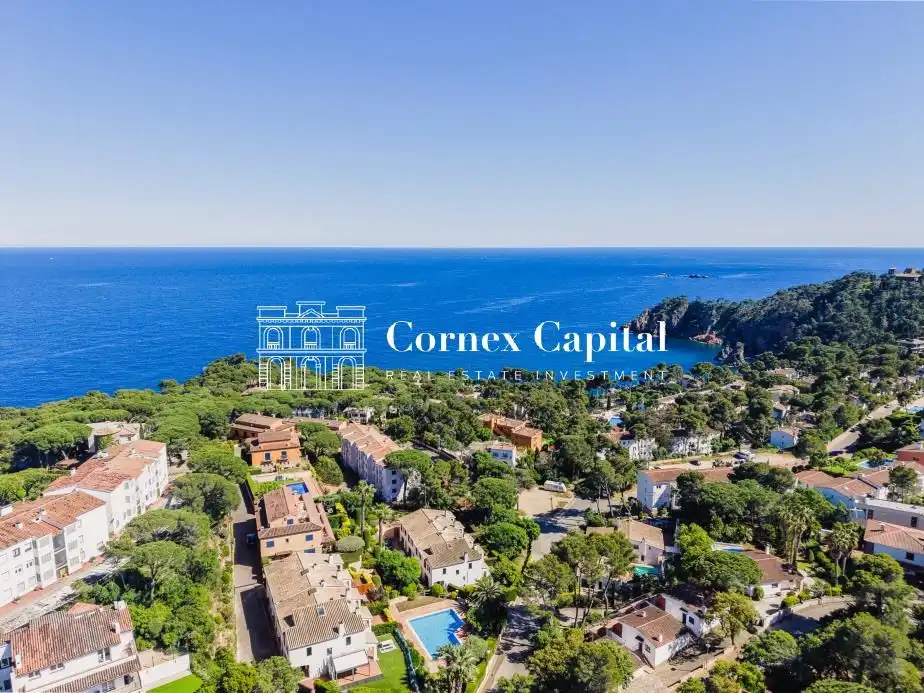Casa adosada en venda en Palafrugell amb Aire condicionat, Calefacció i Jardí privat