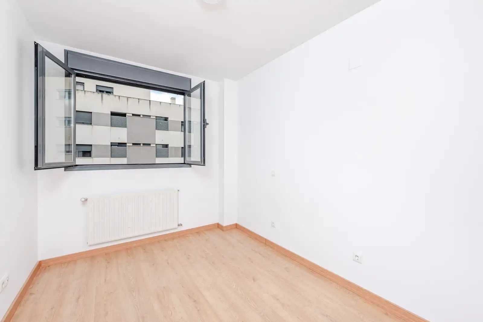 Bedroom of Flat for sale in Móstoles  with Storage room