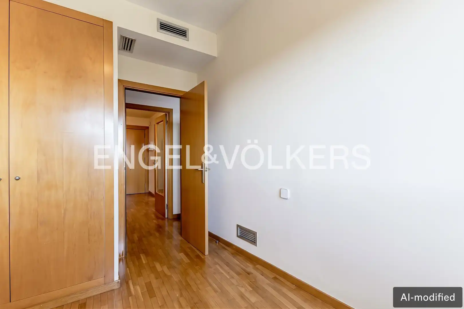 Flat with terrace to rent in El Centre, imagen 19