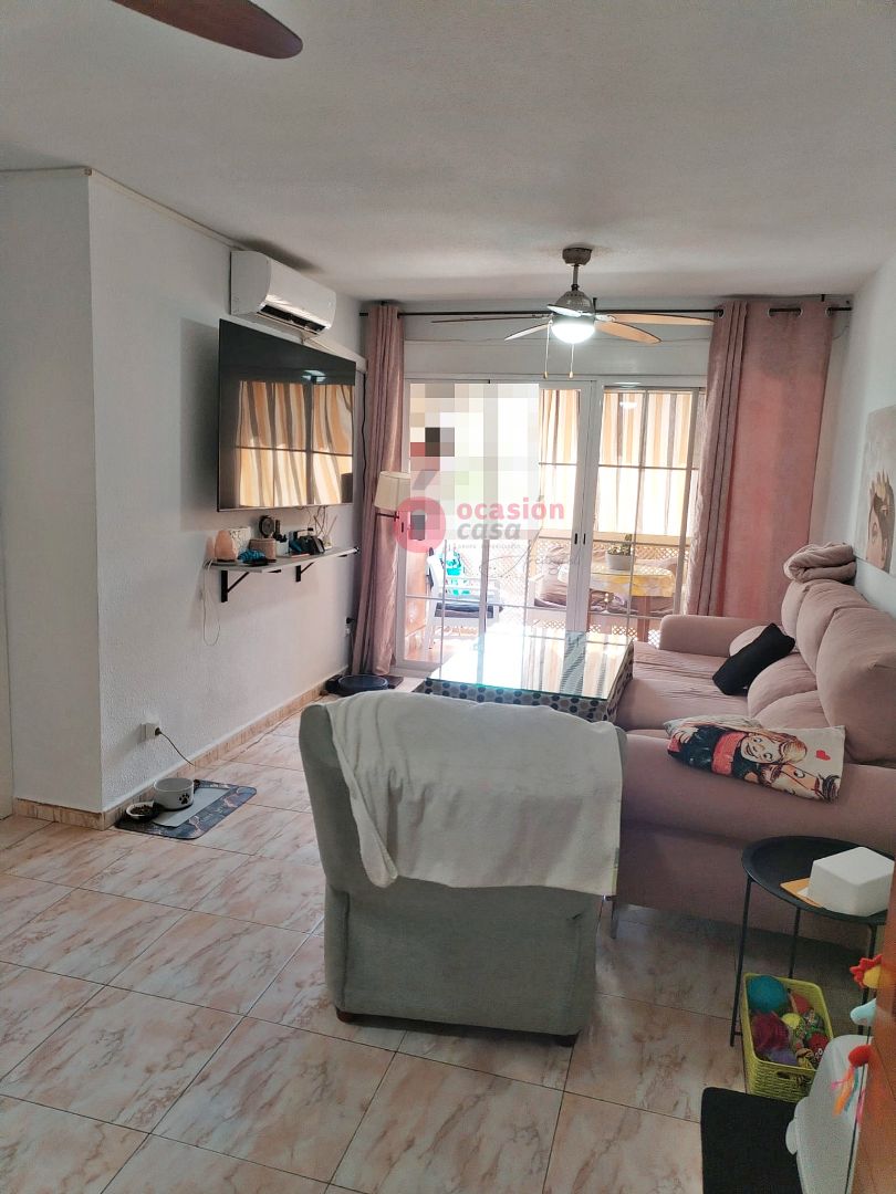 Sala d'estar de Pis en venda en  Córdoba Capital amb Aire condicionat i Terrassa